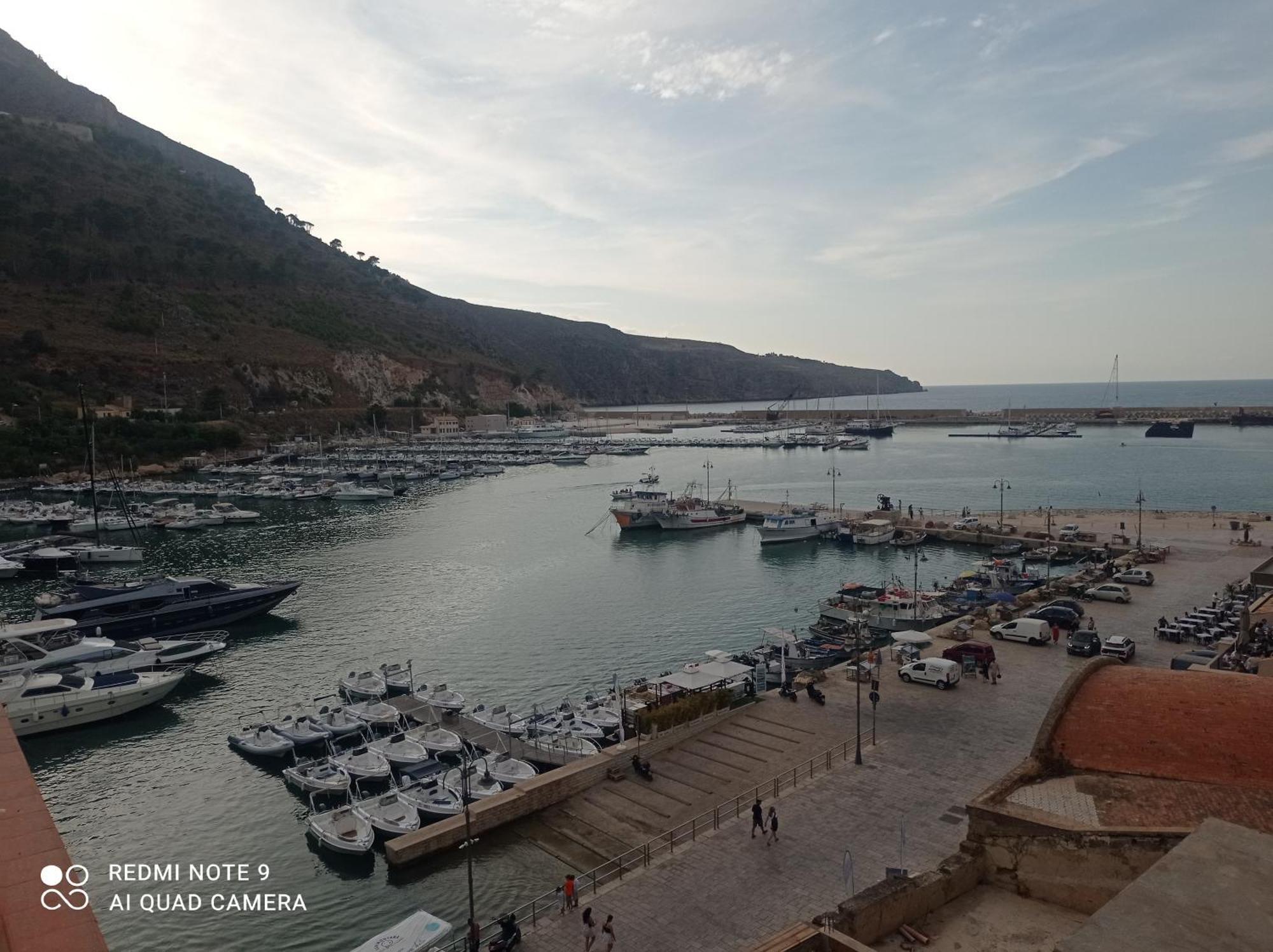 Apartamento Golden House Castellammare del Golfo Exterior foto